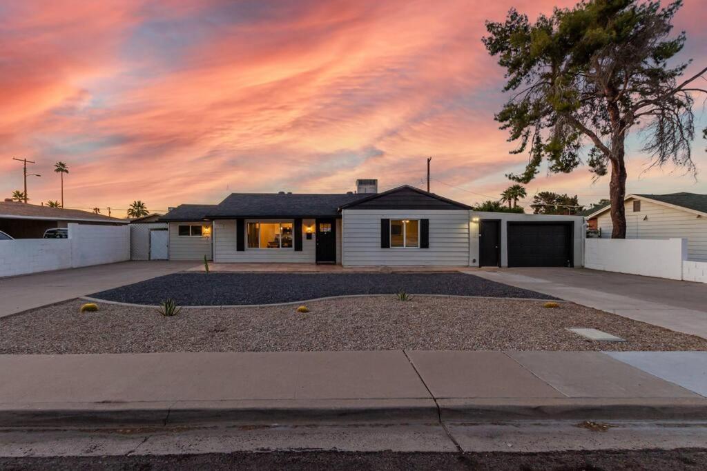 New Stylish Midtown With One Bedroom Phoenix Exterior photo
